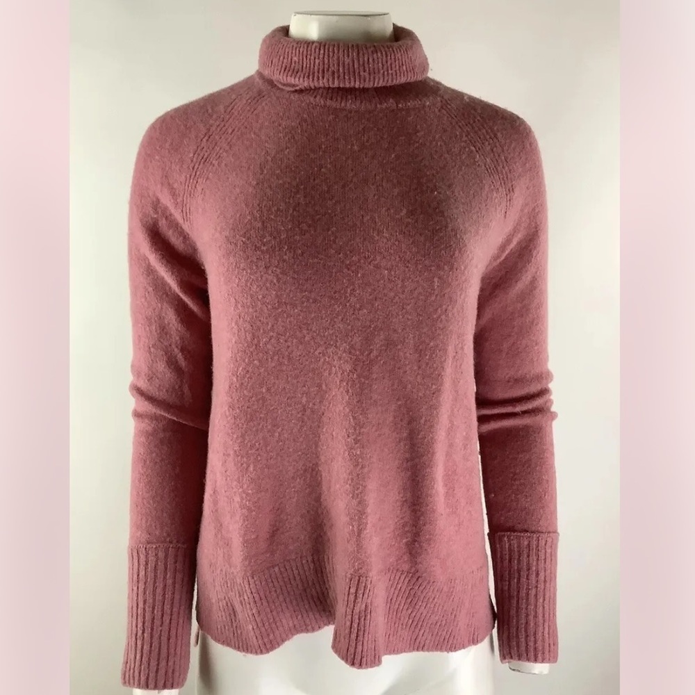 J Crew Sz XS Turtleneck Sweater In Super Soft Yarn Pink Alpaca Blend Pullover